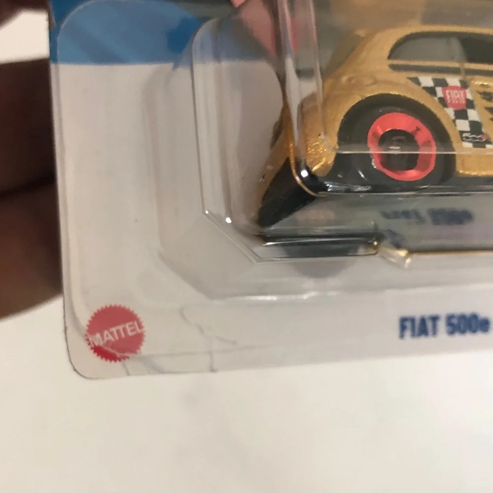 Mattel Hot Wheels Gold Fiat 500e Toy Car